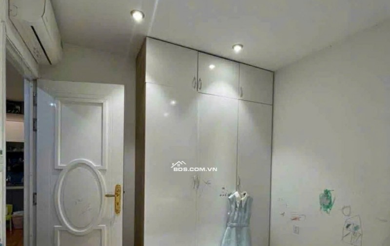 C/c Nguyễn Ngọc Phương, BT,63m2, 1PN, 1WC, Nội Thất, Căn Góc., 8tr5/th