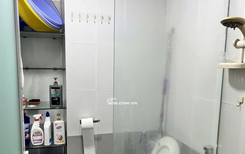 C/c 10a Trần Nhật Duât, rộng 70m2, NTCB, giá 11tr5/th, 2PN, Nhà mới.