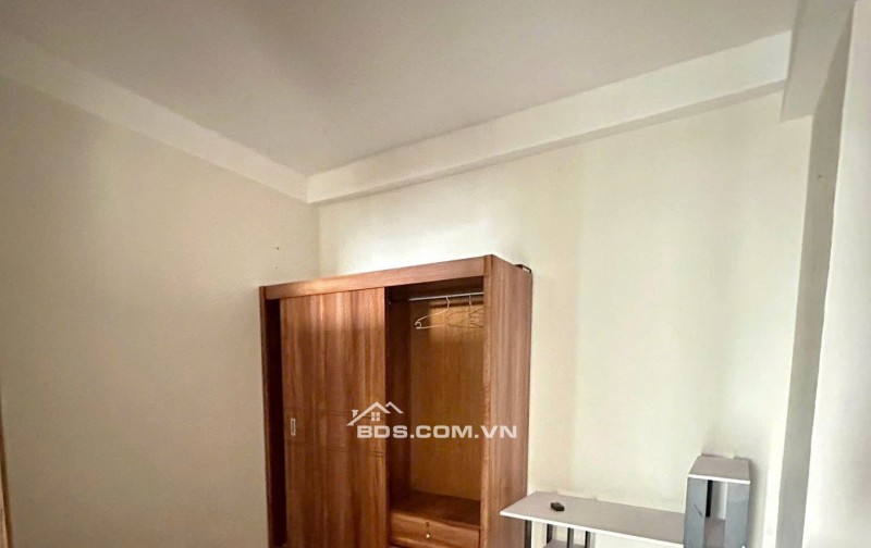 Chung cư 10A Trần Nhật Duật, Q1: 70m2, 11tr5/tháng, full NT, 2PN rộng.