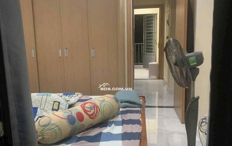 Cho thuê nhà riêng khu Nguyễn Hữu Cảnh, Nhà cấp 4, 2PN, 1WC, giá 9tr5/th.