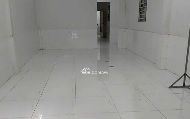 Cho thuê nhà Cấp 4, Nguyễn Hữu Cảnh, BT: 2p ngủ,4x15m, 9,5tr, Nhà sach