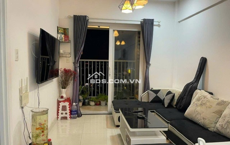 Giá 10tr/tháng, Chung cư Screc, 58m2, 1PN, 1WC, Nội thất đủ, Nhà khá mới.