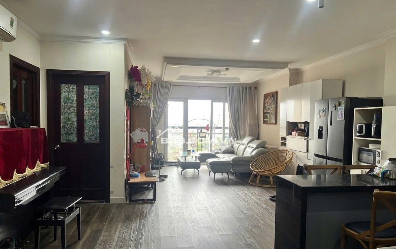 C/c Screc, Coopmart Trường Sa, Q3, 100m2, 3PN, 2WC, NTCB, 15tr/th.