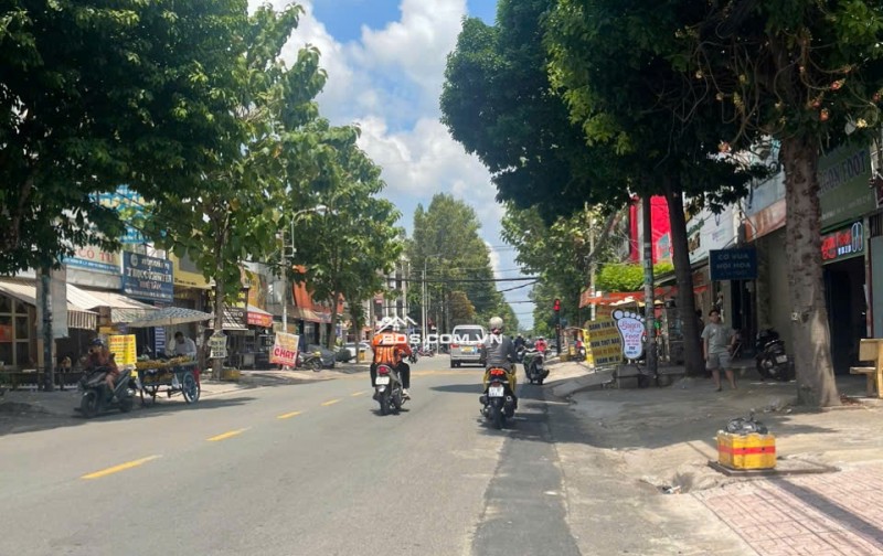 Nhà 4 lầu đường số 1 khu Tên Lửa Q.Bình Tân ̣4x21 giá 15 tỷ 800