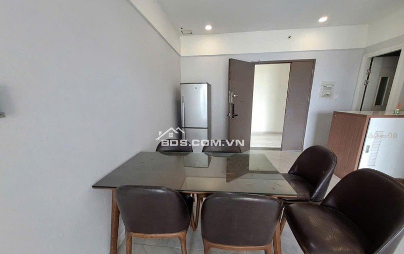 C/c Screc, Coopmart Trường Sa, Q3, Căn góc, 107m2, 3PN, 2WC, giá 14tr5/th.