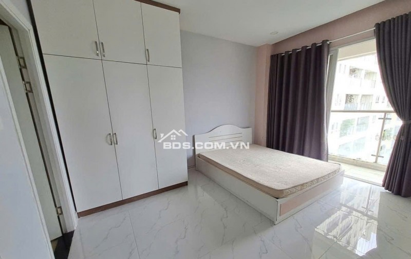 C/c Screc, Coopmart Trường Sa, Q3, Căn góc, 107m2, 3PN, 2WC, giá 14tr5/th.