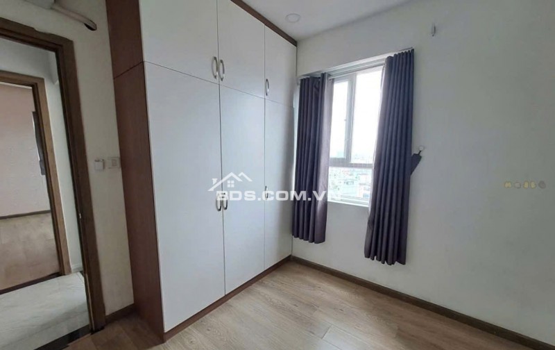 C/c Screc, Coopmart Trường Sa, Q3, Căn góc, 107m2, 3PN, 2WC, giá 14tr5/th.