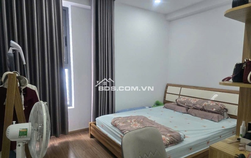 C/c Phúc Yên, Phan Huy Ích, TB, 77m2, Lầu Trung, 2PN, 2WC, giá 10tr/th.