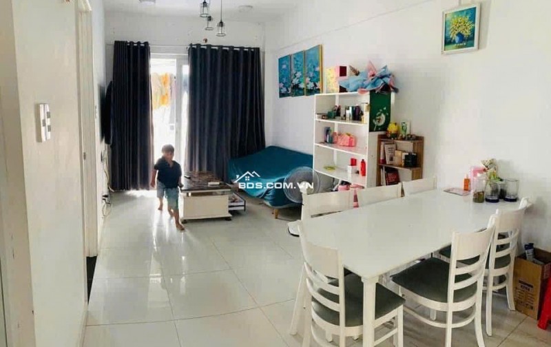 Chung cư Bàu Cát, có 2p ngủ, 70m2, 10tr/tháng, ngay Lạc Hồng, Tân Bình