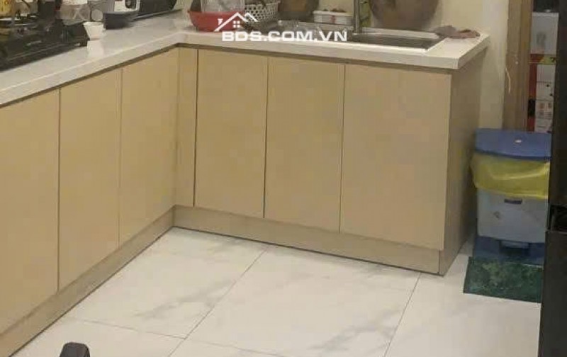 Cho thuê nhà riêng khu Nguyễn Hữu Cảnh, Nhà cấp 4, 2PN, 1WC, giá 9tr5/th.