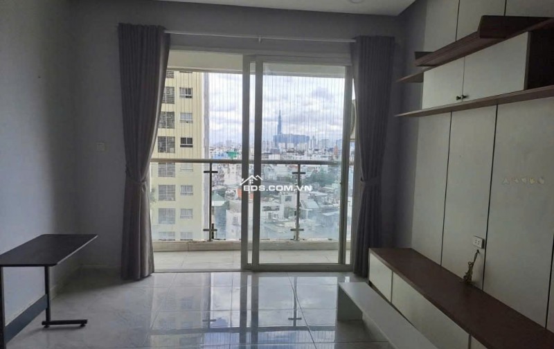 C/c Screc, Coopmart Trường Sa, Q3, Căn góc, 107m2, 3PN, 2WC, giá 14tr5/th.