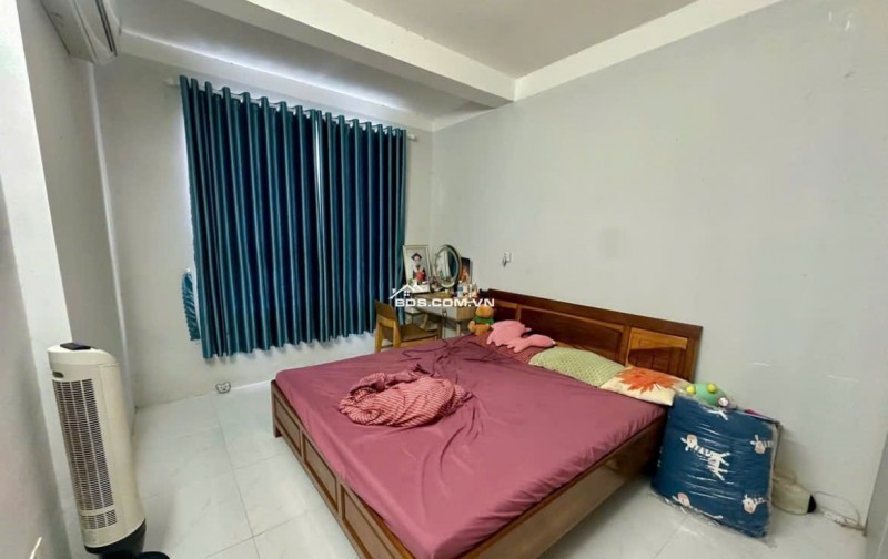 Chung cư Ngô Tất Tố, P.19, BT: 2PN, WC, có NTCB, 12tr/th, 80m2.