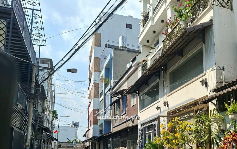 Nhà Thạnh Lộc Q.12, hẻm 8m xe hơi
 tránh 5 tầng chỉ  5.3 tỷ