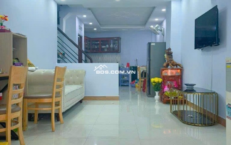 HẺM XE HƠI - SÁT MẶT TIỀN - SỔ VUÔNG VỨC - KHU HIẾM NHÀ BÁN - SÁT TÂN BÌNH - NHỈNH 5 TỶ.