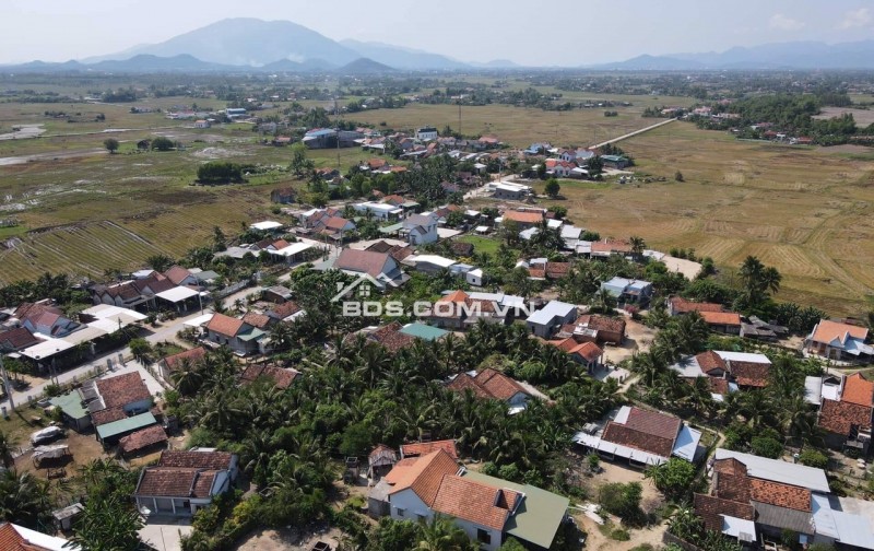 Chính chủ cần ra lô đất vuông vức tại Quảng Cư, Ninh Trung mặt tiền bê tông