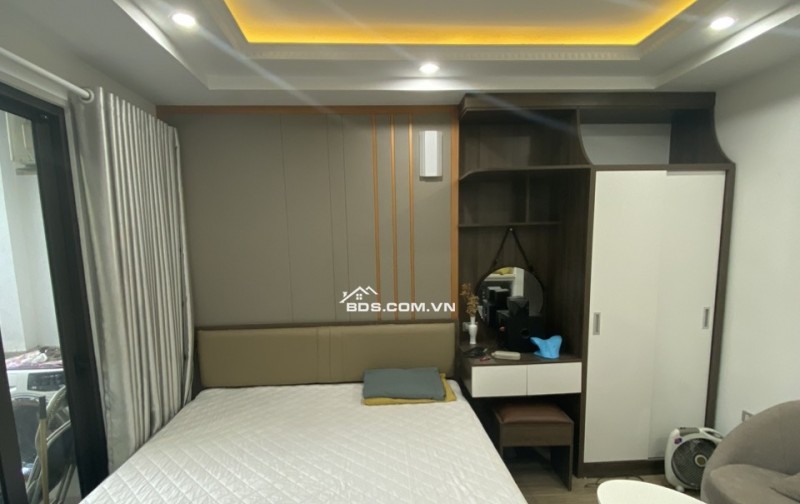 Cho thuê căn hộ dịch vụ View Hồ Tây ở Phố Trích Sài. Gần Trung tâm thương mại Lotte Tây Hồ. Chỉ 6.5tr