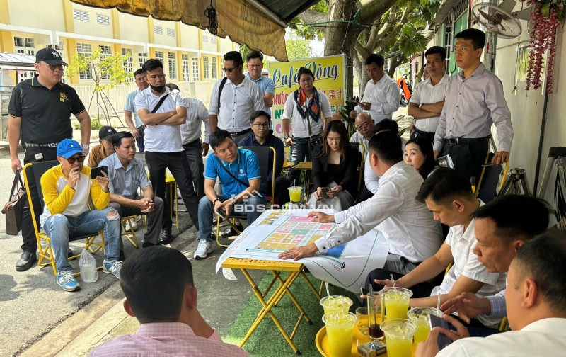 NHÀ PHỐ PHƯỚC ĐÔNG NEW CITY