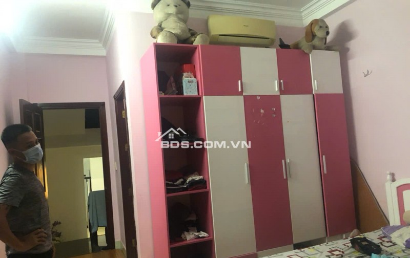 Bán nhà mặt tiền đường 13, phường Tân Kiểng, Quận 7. 4x18m 3 lầu