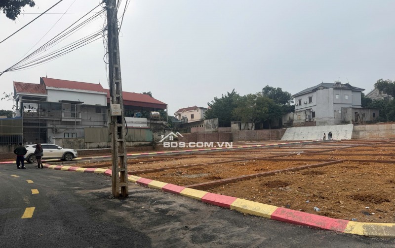 BÁN LÔ GÓC SÁT TRƯỜNG ĐẠI HỌC CÔNG NGHIỆP VIỆT HUNG -TÙNG THIỆN -HN -KHAI THÁC DÒNG TIỀN LUÔN