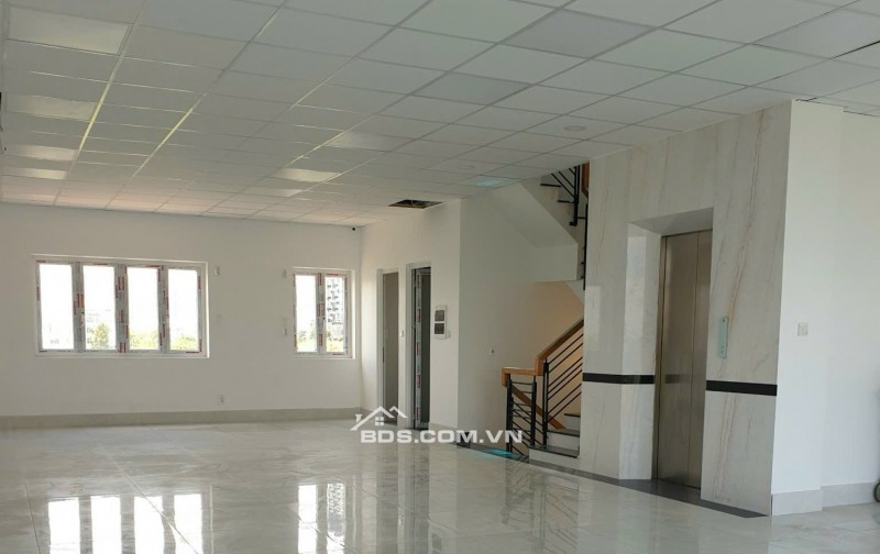 Bán nhà văn phòng Thạnh Mỹ Lợi, kế UBND Thủ Đức, 144m2(8x18), Hầm 7 tầng