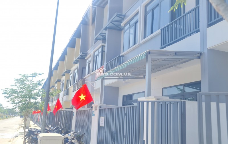 Bán nhà gần Bệnh viện Gò Dầu - Phù hợp với người lớn tuổi