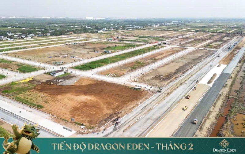 Bán gấp đất nền 90m2 DT824 Bến Lức, sẵn sổ sang tên, xây dựng tự do chỉ 2.3 Tỷ. 0938230002