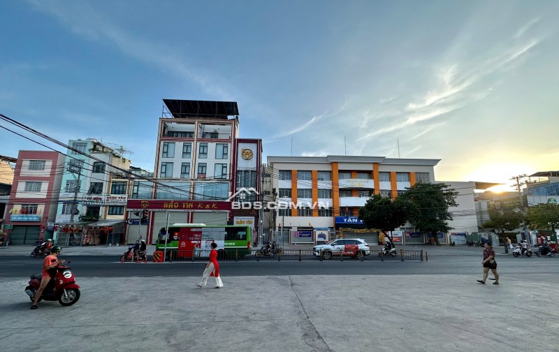 (Tin thật 100%) Bán nhà 97m2 (5x20) mặt phố Nghĩa Phát - Làm CHDV - Rẻ hơn TT 20% - HH MG