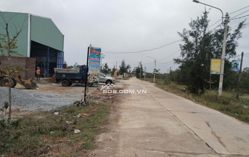 CẦN BÁN GẤP LÔ ĐẤT 160M2, SÁT BÊN CẠNH KHU CÔNG NGHIỆP TAM THĂNG