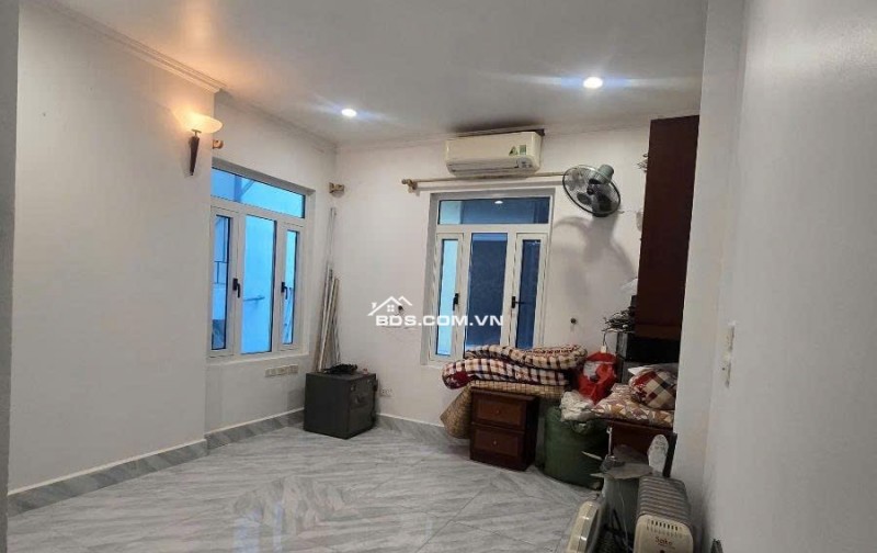 Siêu Đẹp Quán Thánh Đầu Vườn Hoa 5 Tầng 9,5 Tỷ Thẳng Tắp 10m ra phố