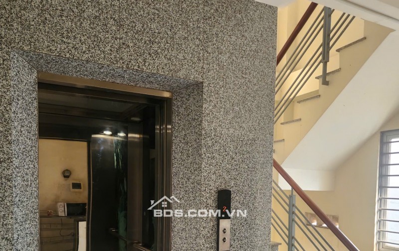 Bán nhà mặt phố Trương Văn Bang ngay UBND Thủ Đức, 103m2, Hầm 6 tầng-39.9 tỷ