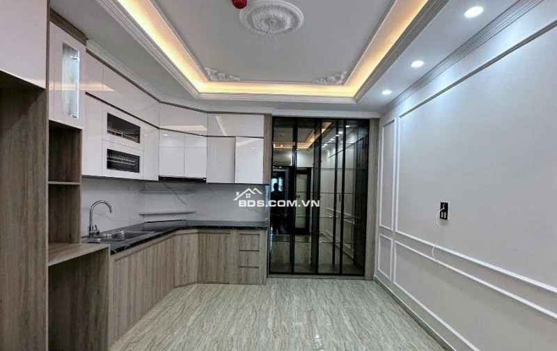 Tòa Apartment Cao Cấp Ngọc Khánh 8 Tầng DT 70Tr 25 Tỷ- Thoáng Đẹp Sạch 5M Ô TÔ