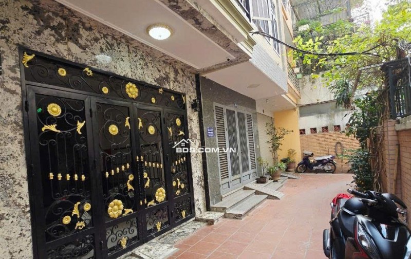 Tòa Apartment Cao Cấp Ngọc Khánh 8 Tầng DT 70Tr 25 Tỷ- Thoáng Đẹp Sạch 5M Ô TÔ