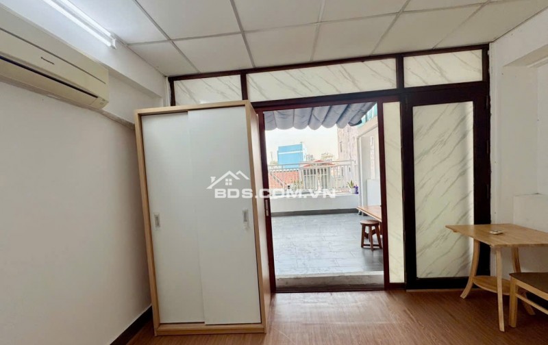 CHO THUÊ CHDV NGAY TRUNG TÂM QUẬN 1 ĐẦY ĐỦ TIỆN ÍCH, Ở NGAY. LH:0355640978