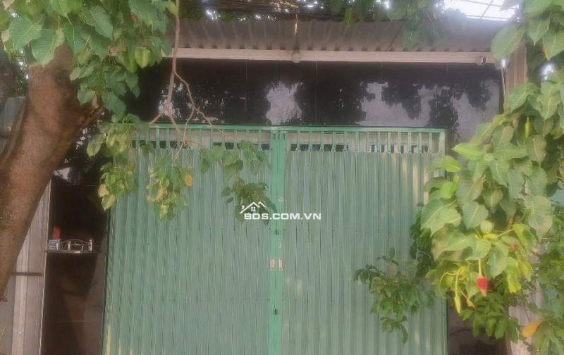 CẦN BÁN GẤP CĂN NHÀ MẶT TIỀN ĐƯỜNG CHUYÊN DÙNG 9 QUẬN 7. LH:0965194239.