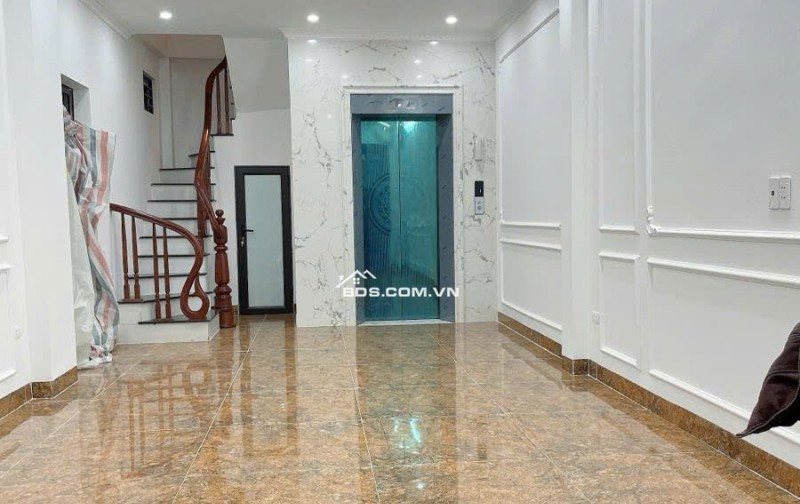 Nguyễn Thái Học 6 Tầng Thang Máy lô Góc 2 Thoáng 14.8 Tỷ 10M Ra Ô TÔ