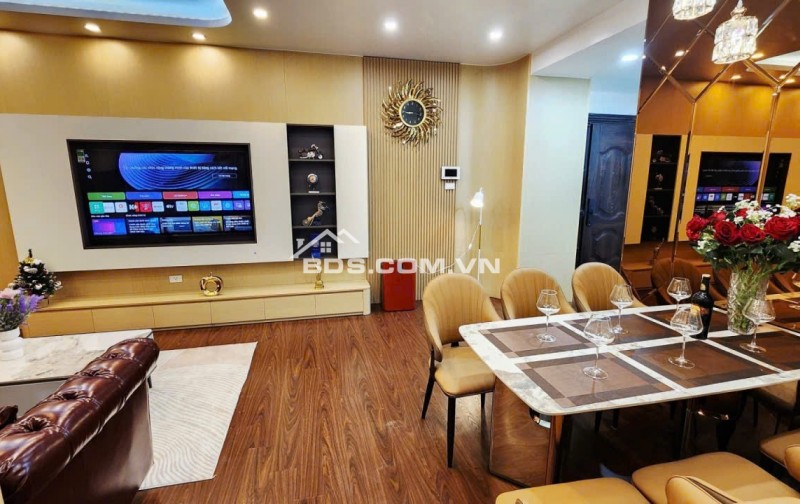 Cần tiền Bán Gấp chung cư 158 m2 Văn Phú, Hà Đông, 3 ngủ , 3 vệ sinh, 8.3 tỷ