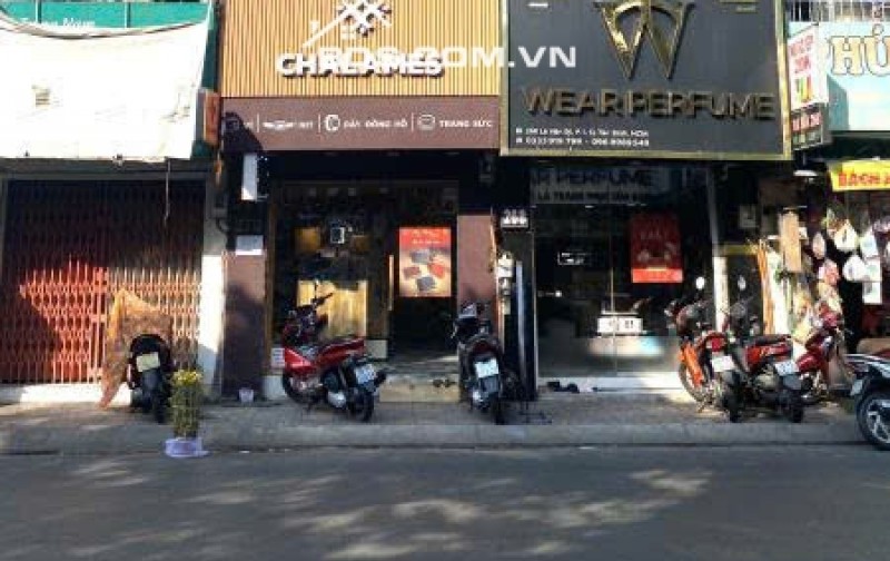 bán nhà kết cấu 1 trệt 1 lửng 3 lầu đang kinh doanh tốt