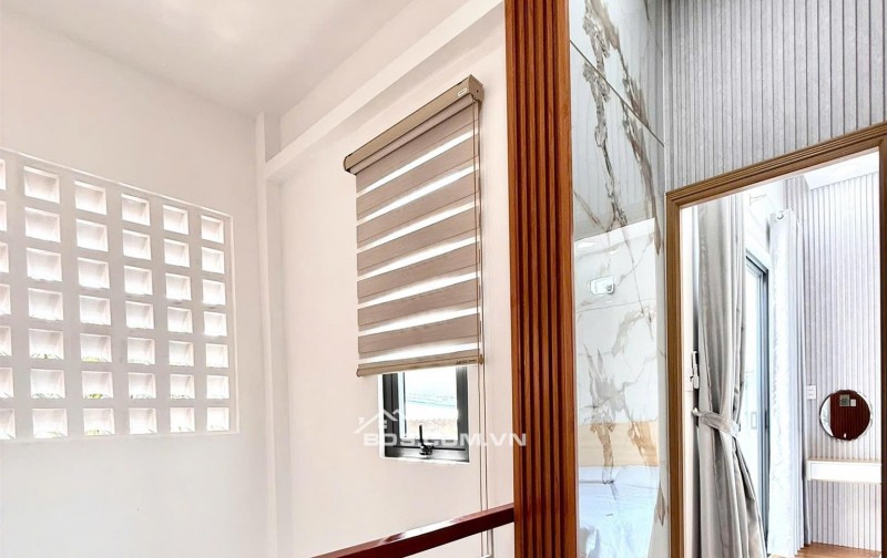 NHÀ BÁN GIÁP QUẬN TÂN BÌNH-CÁCH MẶT TIỀN VÀI BƯỚC CHÂN-HẺM OTO XE TẢI NHÀ MỚI Ở NGAY-TÂN THỚI NHẤT-PHAN VĂN HỚN-TRƯỜNG CHINH.