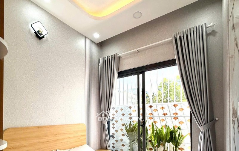 NHÀ BÁN GIÁP QUẬN TÂN BÌNH-CÁCH MẶT TIỀN VÀI BƯỚC CHÂN-HẺM OTO XE TẢI NHÀ MỚI Ở NGAY-TÂN THỚI NHẤT-PHAN VĂN HỚN-TRƯỜNG CHINH.