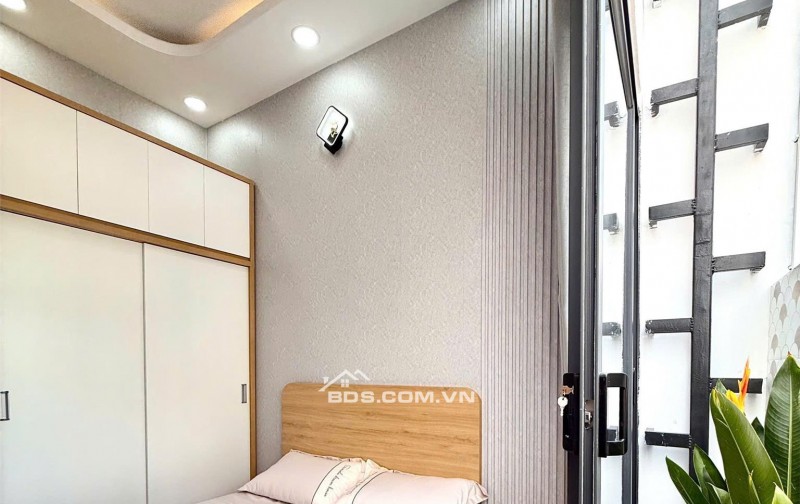 NHÀ BÁN GIÁP QUẬN TÂN BÌNH-CÁCH MẶT TIỀN VÀI BƯỚC CHÂN-HẺM OTO XE TẢI NHÀ MỚI Ở NGAY-TÂN THỚI NHẤT-PHAN VĂN HỚN-TRƯỜNG CHINH.