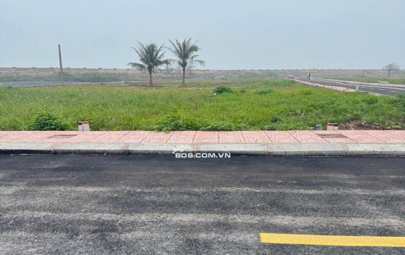 1.9 TỶ SỞ HỮU NGAY LÔ ĐẤT VIEW BIỂN – KHU KINH TẾ NINH CƠ – NAM ĐỊNH 