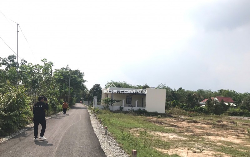 Chính chủ kẹt tiền cần bán gấp lô đất 700 triệu tại cổng chào Tây Ninh