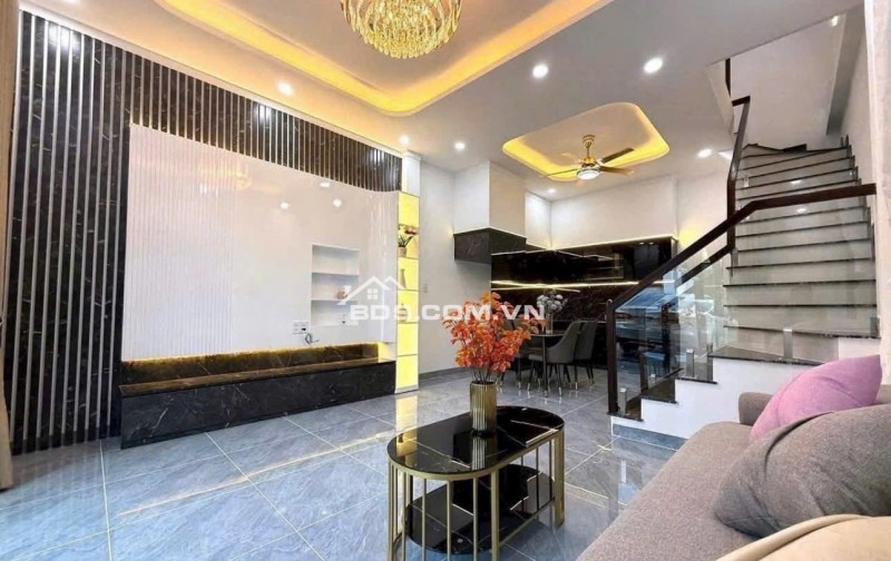 SỐC! CHỈ CÒN 1 CĂN NHÀ PHỐ 3 TẦNG KỀ SÁT ĐH VIỆT ĐỨC – KINH DOANH HOẶC Ở ĐỀU PHÙ HỢP