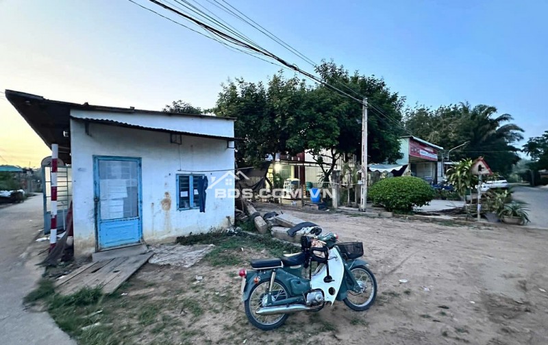 BÁN DÃY TRỌ 5 PHÒNG TẠI TÂY NINH, DT 199,8M2 SHR CHỈ 1.3TỶ. LH:0931821989.