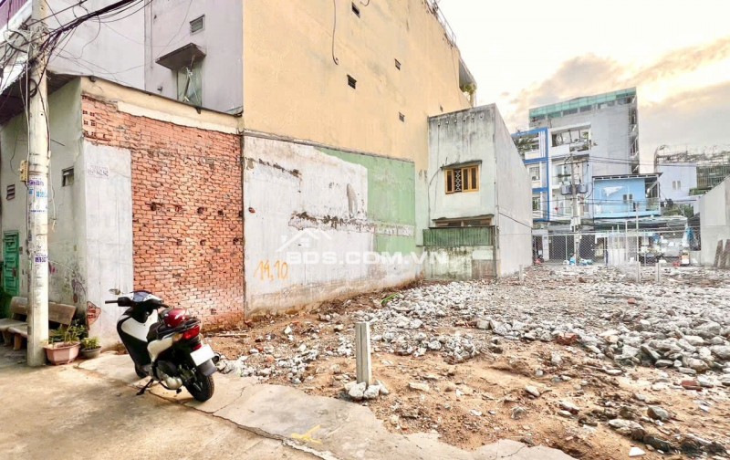 Bán Đất thổ cư tiện xây dựng Phường Tân Hưng. Quận 7