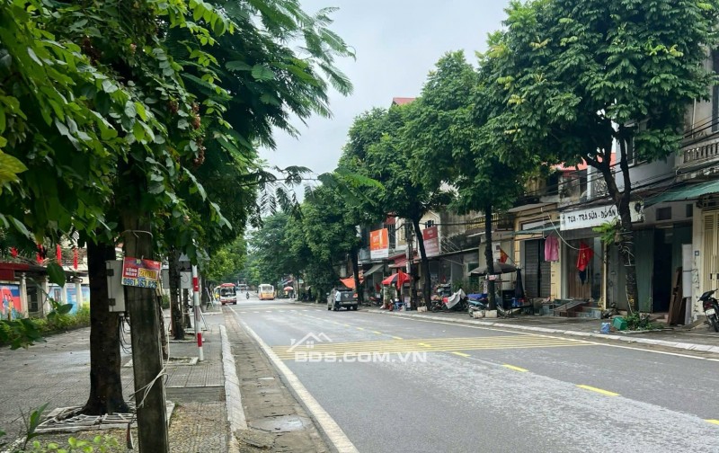 BÁN LÔ GÓC SÁT TRƯỜNG ĐẠI HỌC CÔNG NGHIỆP VIỆT HUNG -TÙNG THIỆN -HN -KHAI THÁC DÒNG TIỀN LUÔN