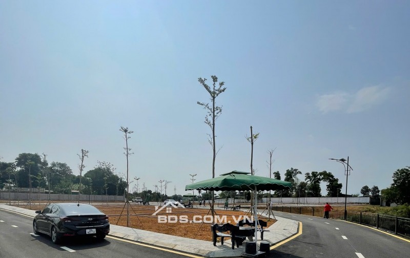  Giá chỉ 3,5 TỶ – SỞ HỮU NGAY LÔ ĐẤT HOÀ LẠC 100M2 - VIEW HỒ SIÊU ĐẸP