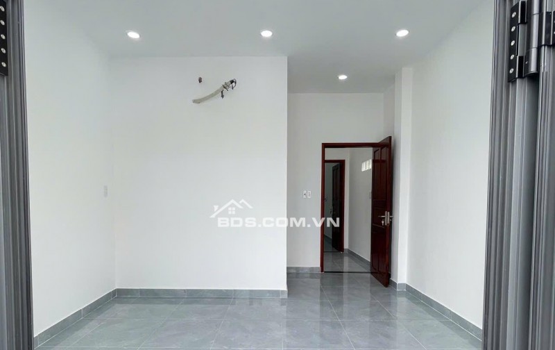 BÁN NHÀ NGAY ĐẶNG CHẤT Q8, 3 TẦNG, 4X12M, 4PN, HẺM 5M, 7 TỶ 990 NHÀ ĐẸP Ở NGAY