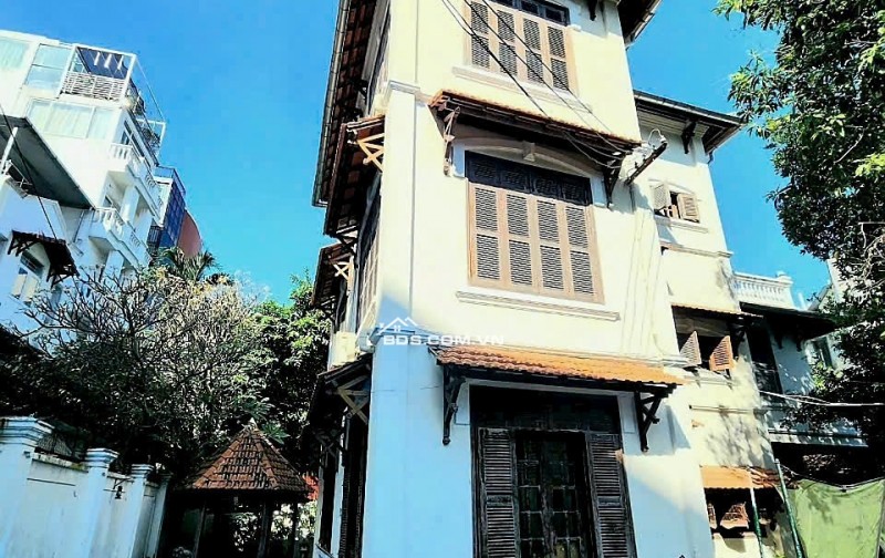 KIỆT TÁC BIỆT THỰ TRẦN QUỐC THẢO - DI SẢN THƯỢNG LƯU - NGAY TRUNG TÂM QUẬN 3