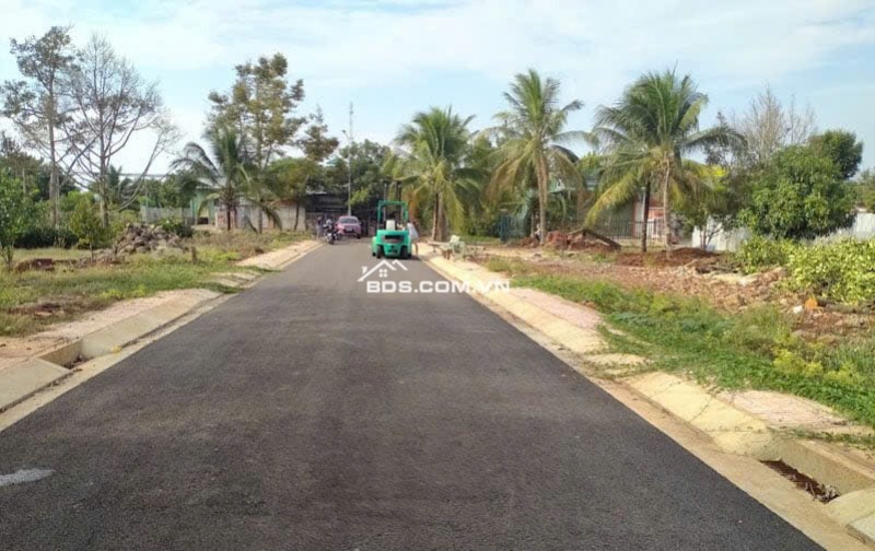 BÁN 100M2 ĐẤT THỔ CƯ TẠI LONG KHÁNH, ĐỒNG NAI, SHR CHỈ 600TR. LH:0937364311